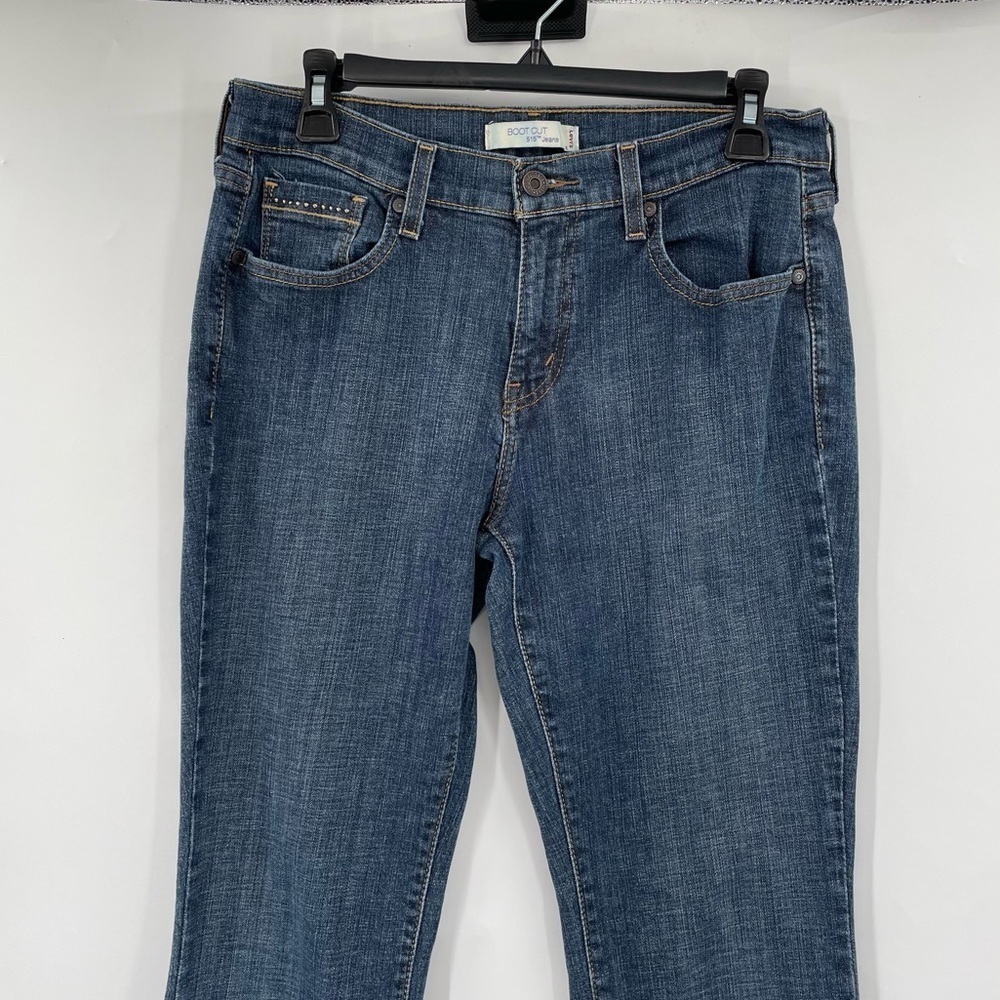 Levi's 515 Bootcut Jeans - Picture 3 of 11